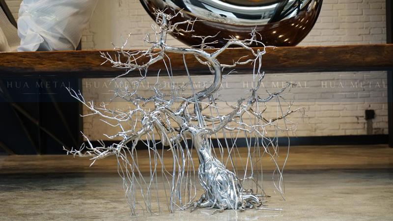 China-casting-stainless-steel-statue-fabrication